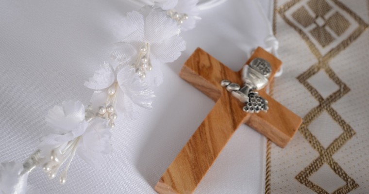 Il ruolo del sacerdote nel rito della Comunione