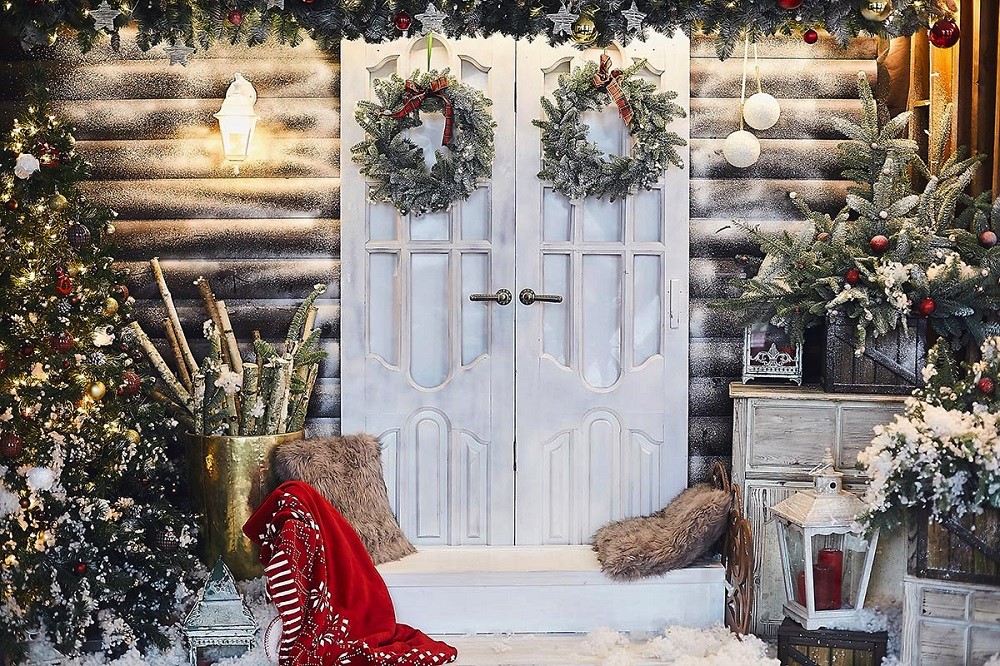 Come decorare porte e finestre per Natale