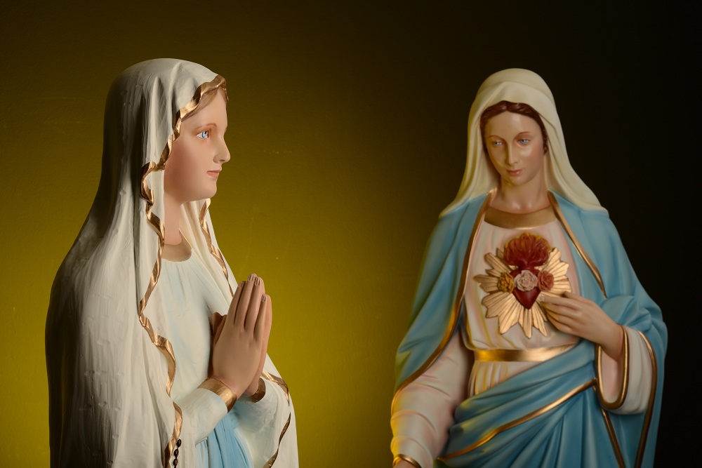 Statue della Madonna