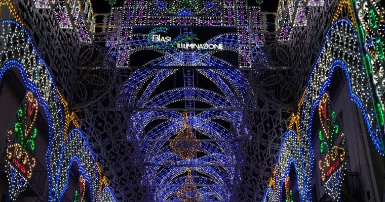 La storia delle luminarie: dal Sud Italia agli Stati Uniti