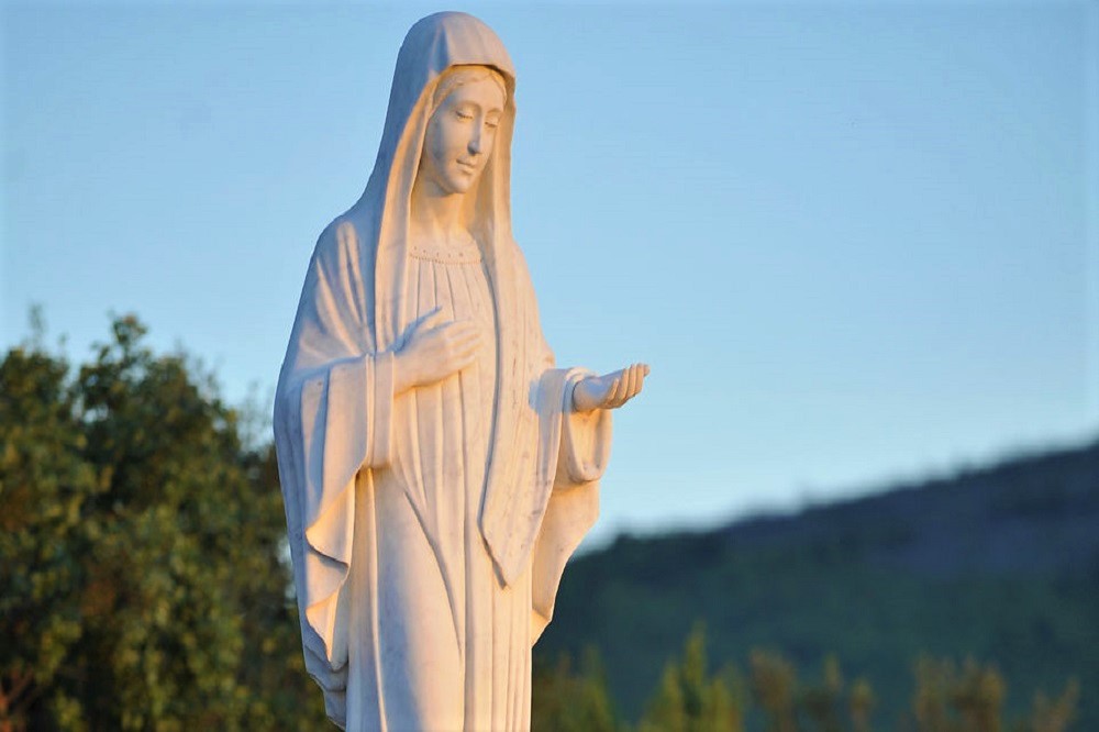 La Madonna Di Medjugorje E I Luoghi Piu Significativi Holyblog