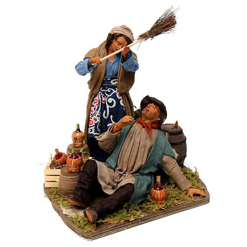 movimento-donna-che-picchia-il-marito-ubriaco-per-presepe-napoli-30-cm