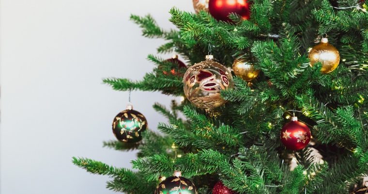 Addobbare l’albero di Natale: regole e consigli