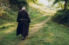 Le invenzioni dei monaci: maggiori responsabili del progresso in Europa
