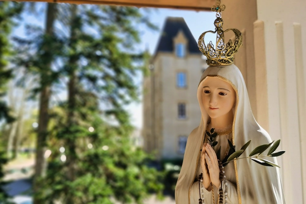 Incoronazione della Vergine: Regina dei Cieli e della Terra