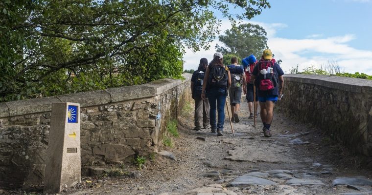 Santi pellegrini: 8 santi protettori dei pellegrini e dei viaggiatori