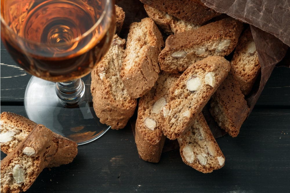 Vino da messa e vin santo: cos’hanno in comune