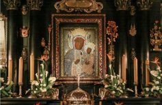 La Vergine Nera di Czestochowa dipinta da San Luca