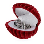 cofanetto conchiglia con nativita velluto rosso