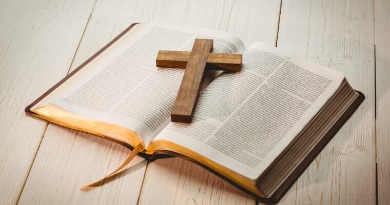 Conversioni religiose famose: 10 celebrità diventate credenti