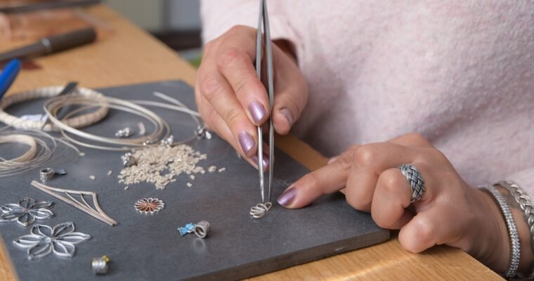 Come si realizzano i gioielli in filigrana