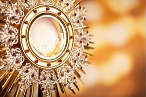Adorazione eucaristica: cos’Ã¨ e quando si pratica