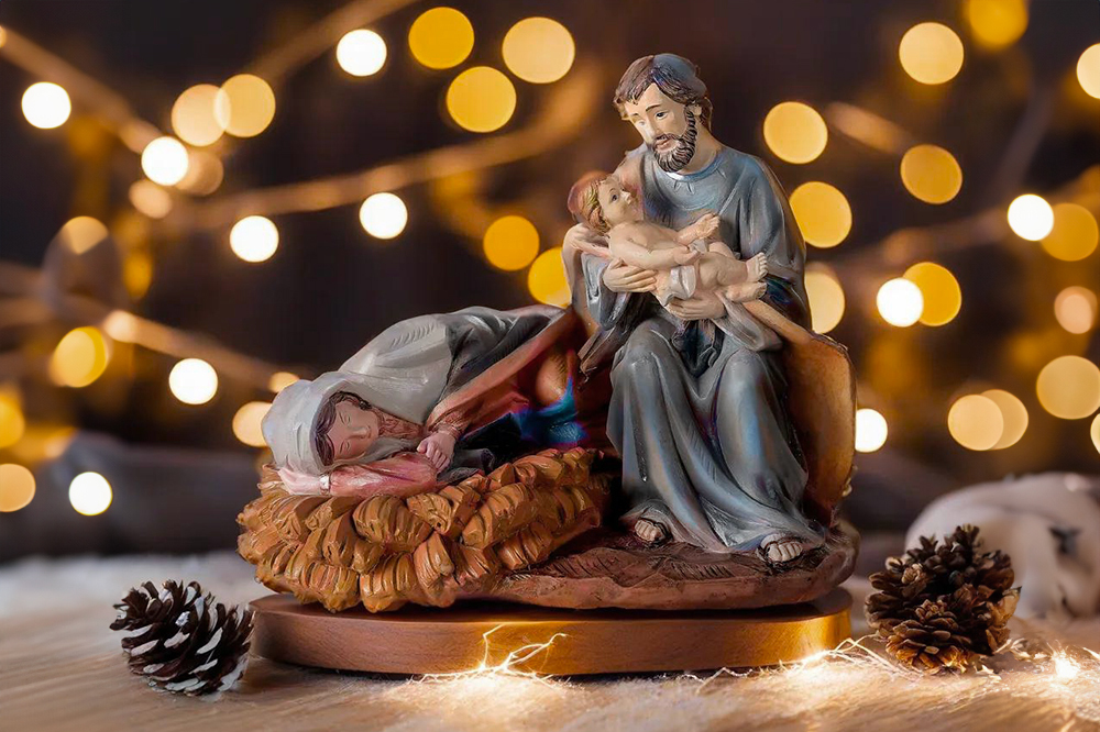 Il Presepe in cui Maria riposa: la natività che commuove Papa Francesco