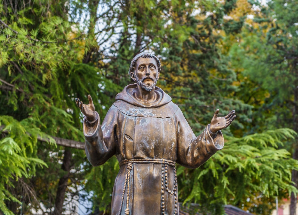 Attributi iconografici dei santi: come riconoscerli subito