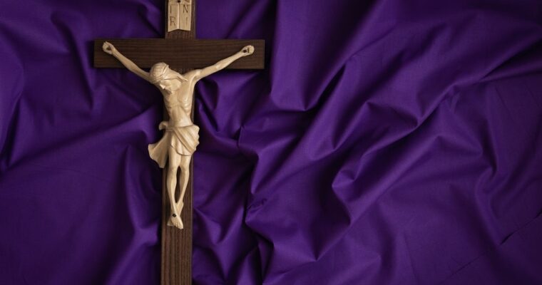 “Velatio” un rito antico nei giorni della Passione di Cristo