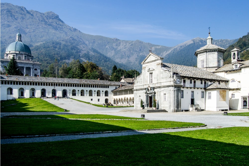 Madonna di Oropa: storia, tradizioni e il santuario mariano di Biella