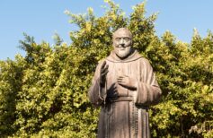 preghiera a padre pio contro la guerra