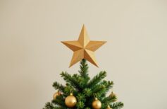 Come scegliere il puntale perfetto per l'albero di Natale puntale albero di natale