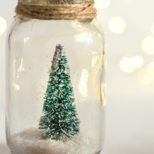 vasi natalizi con paesaggio