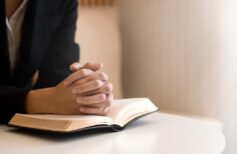 Quali sono gli effetti della preghiera sul cervello