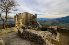 Matilde di Canossa: il significato del suo sepolcro in San Pietro matilde di canossa