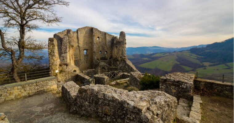 Matilde di Canossa: il significato del suo sepolcro in San Pietro